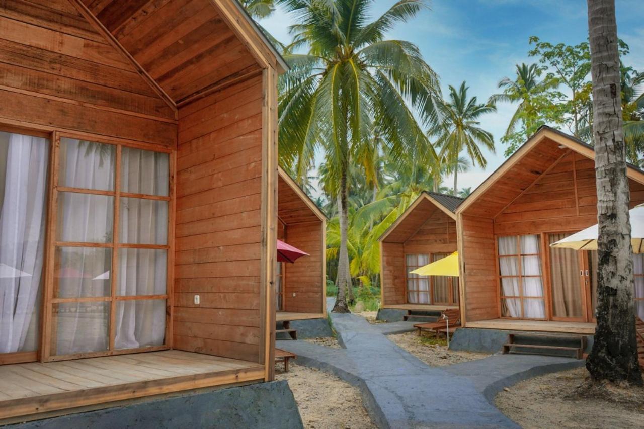 Pulau Mahitam Resort&Cottage by Hotelku Menango Bagian luar foto