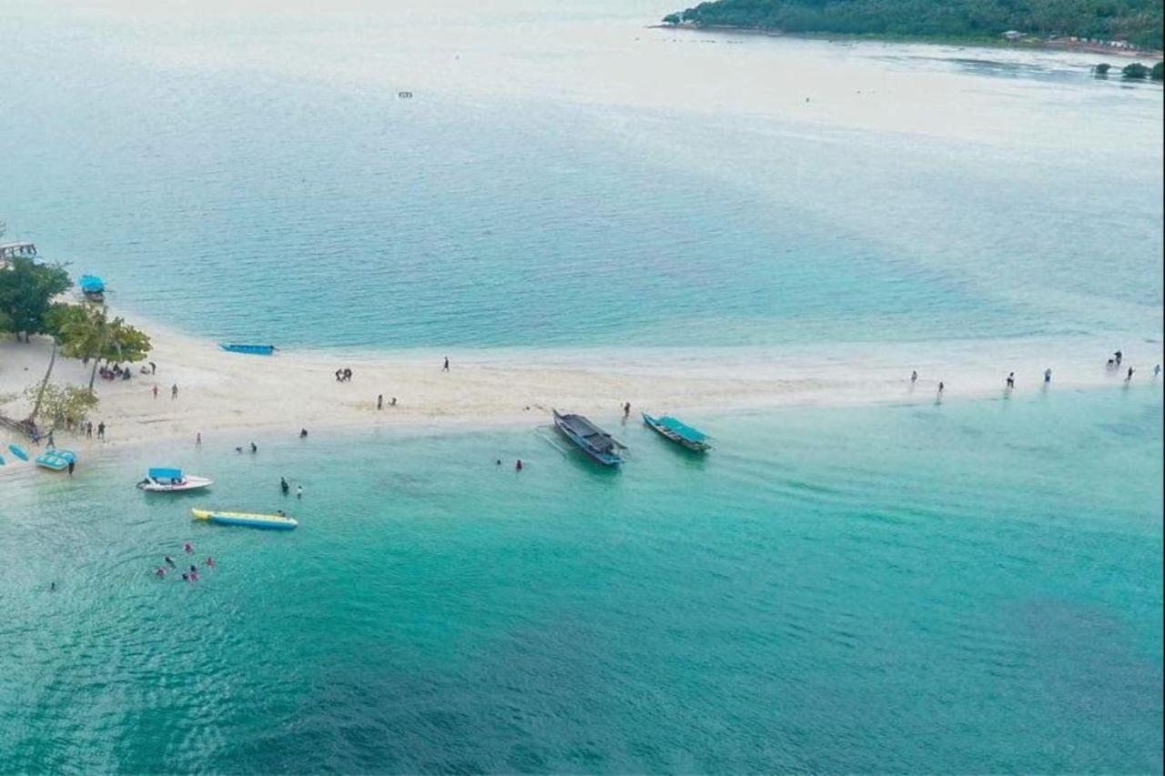 Pulau Mahitam Resort&Cottage by Hotelku Menango Bagian luar foto